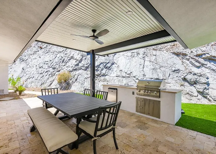 Breezy 3br - Private Pool, Chefs Kitchen And *