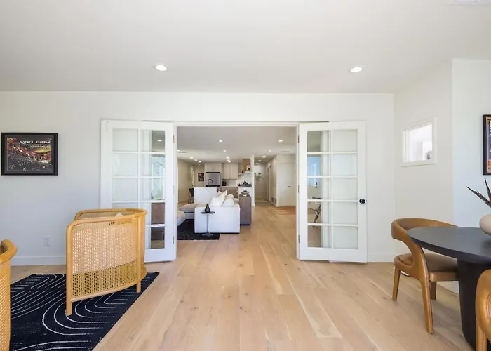 Breezy 3br - Private Pool, Chefs Kitchen And Phoenix