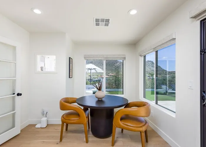 Holiday home Breezy 3br - Private Pool, Chefs Kitchen And *