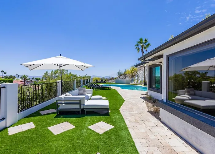 Holiday home Breezy 3br - Private Pool, Chefs Kitchen And *